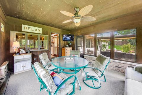 Tiny photo for 3 Jane Court, Hawthorn Woods, IL 60047 (MLS # 12492574)