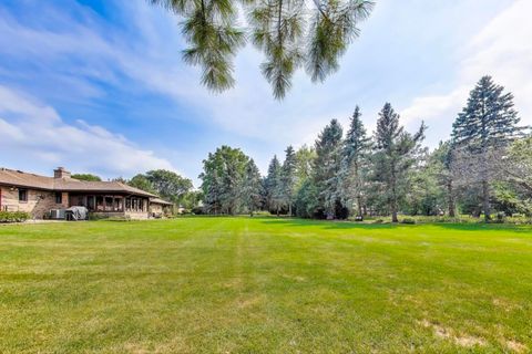 Tiny photo for 3 Jane Court, Hawthorn Woods, IL 60047 (MLS # 12492574)