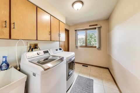 Tiny photo for 3 Jane Court, Hawthorn Woods, IL 60047 (MLS # 12492574)