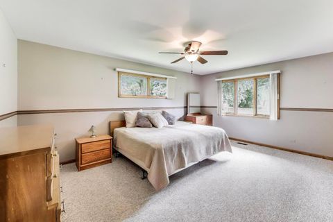 Tiny photo for 3 Jane Court, Hawthorn Woods, IL 60047 (MLS # 12492574)