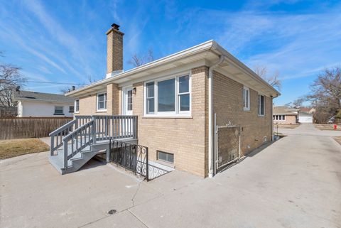 Tiny photo for 9027 27th Street, Brookfield, IL 60513 (MLS # 12578707)