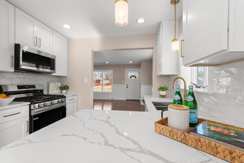 Tiny photo for 9027 27th Street, Brookfield, IL 60513 (MLS # 12578707)