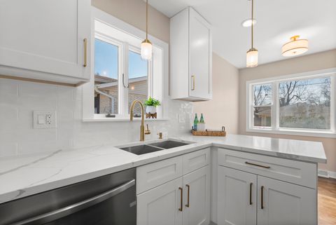 Tiny photo for 9027 27th Street, Brookfield, IL 60513 (MLS # 12578707)