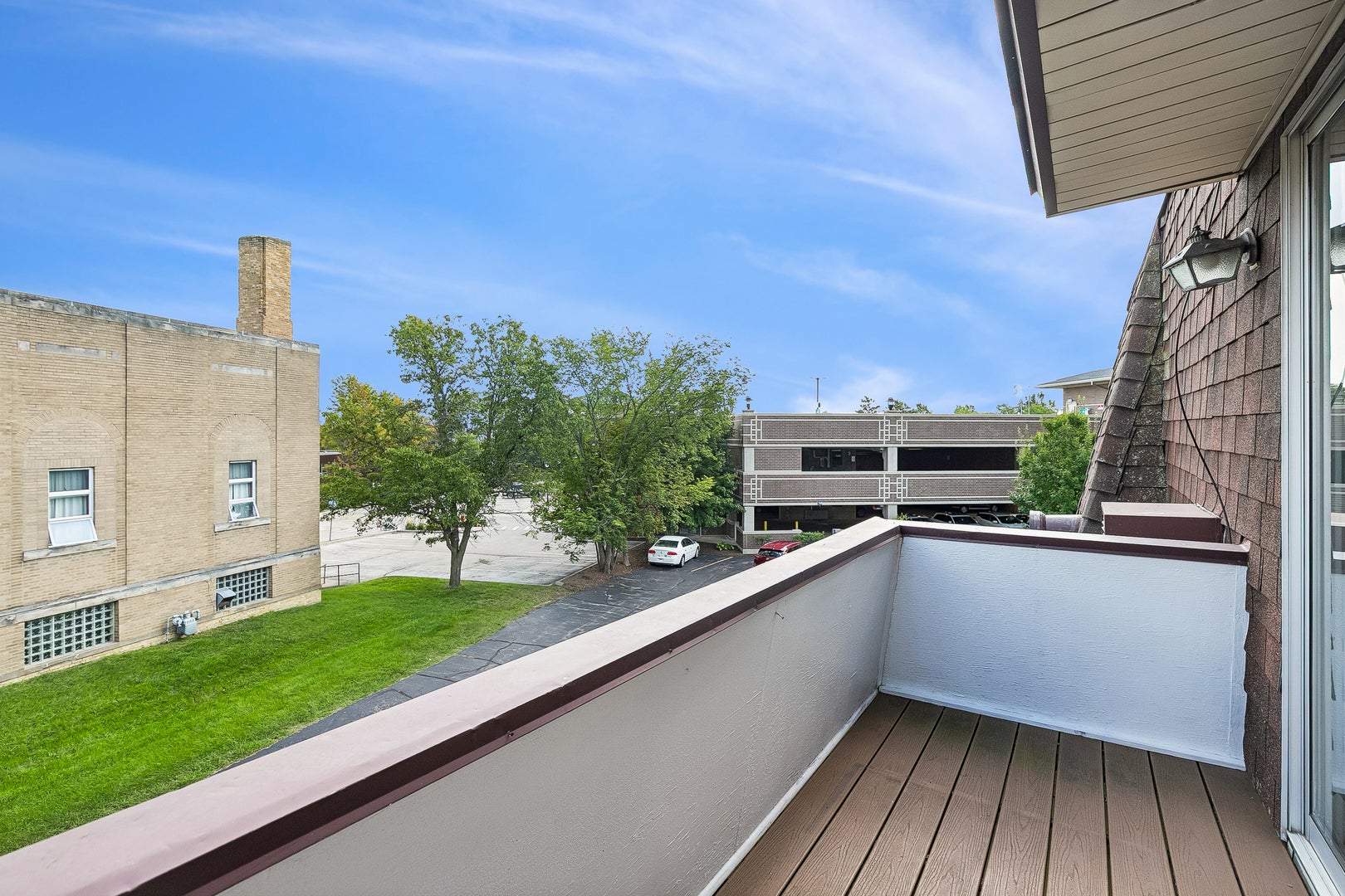 350 Brainerd Avenue 1B