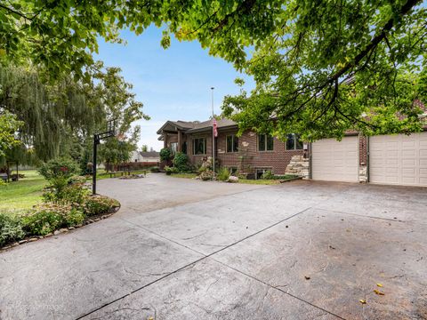 Tiny photo for 4218 Florence Avenue, Downers Grove, IL 60515 (MLS # 12504125)