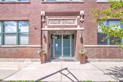 Photo of 2250 W Ohio Street #209, Chicago, IL 60612 (MLS # 12627816)