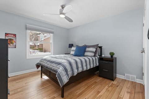 Tiny photo for 5 Whitby Circle, Lincolnshire, IL 60069 (MLS # 12566370)