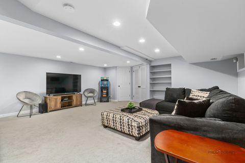 Tiny photo for 5 Whitby Circle, Lincolnshire, IL 60069 (MLS # 12566370)