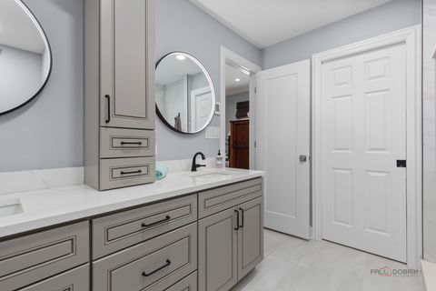 Tiny photo for 5 Whitby Circle, Lincolnshire, IL 60069 (MLS # 12566370)