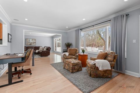 Tiny photo for 5 Whitby Circle, Lincolnshire, IL 60069 (MLS # 12566370)