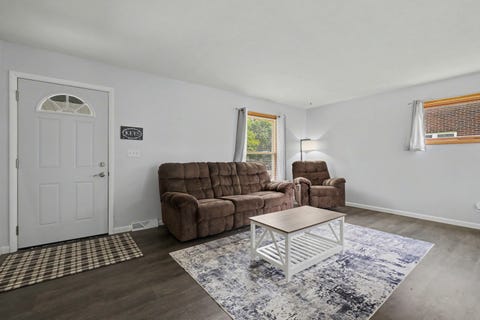 Tiny photo for 809 6th Avenue S, Clinton, IA 52732 (MLS # 12738721)