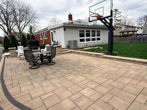 Tiny photo for 563 Coolidge Avenue, Glen Ellyn, IL 60137 (MLS # 12615761)