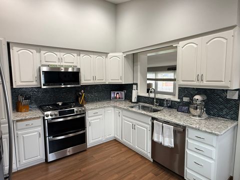 Tiny photo for 563 Coolidge Avenue, Glen Ellyn, IL 60137 (MLS # 12615761)