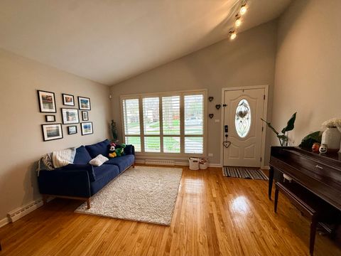 Tiny photo for 563 Coolidge Avenue, Glen Ellyn, IL 60137 (MLS # 12615761)
