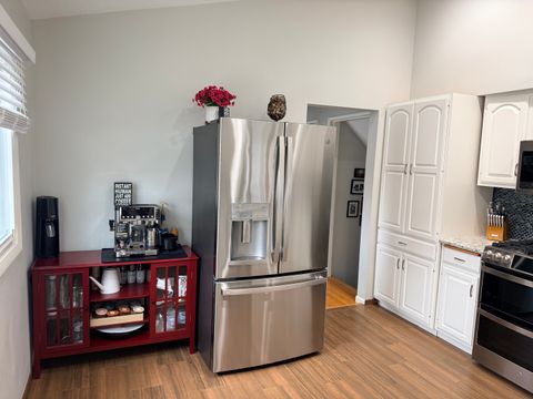 Tiny photo for 563 Coolidge Avenue, Glen Ellyn, IL 60137 (MLS # 12615761)