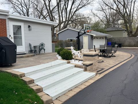 Tiny photo for 563 Coolidge Avenue, Glen Ellyn, IL 60137 (MLS # 12615761)