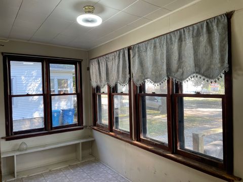 Tiny photo for 907 E Madison Street, Pontiac, IL 61764 (MLS # 12474746)