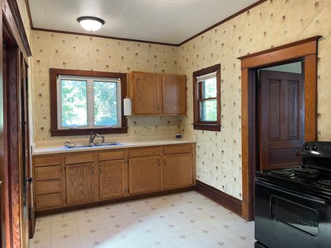 Tiny photo for 907 E Madison Street, Pontiac, IL 61764 (MLS # 12474746)