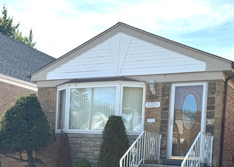 Photo of 5919 W Foster Avenue, Chicago, IL 60630 (MLS # 12504579) Photo of 5919 W Foster Avenue, Chicago, IL 60630 (MLS # 12504579)