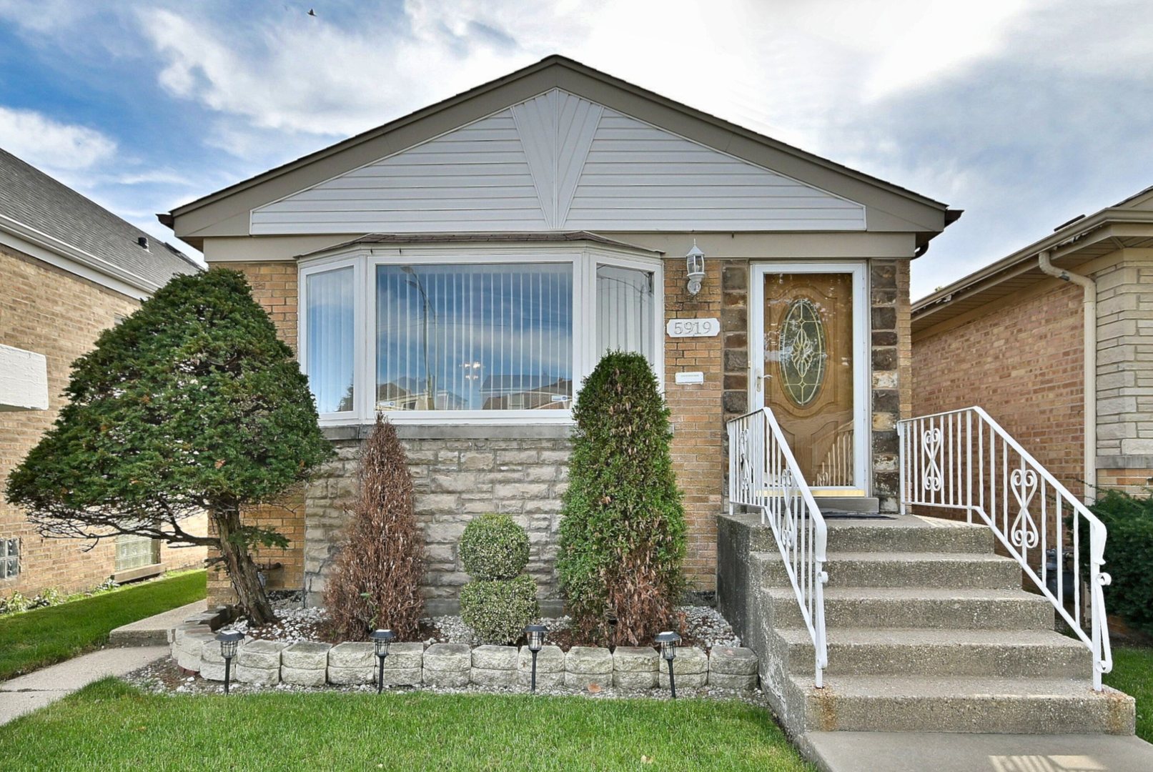 5919 W Foster Avenue