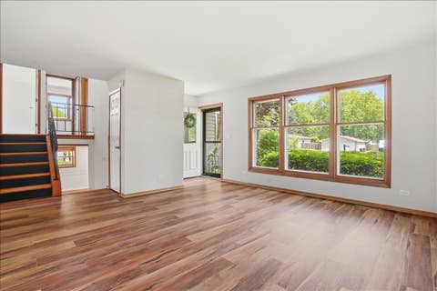 Tiny photo for 1707 Cherrywood Lane, Lindenhurst, IL 60046 (MLS # 12644415)