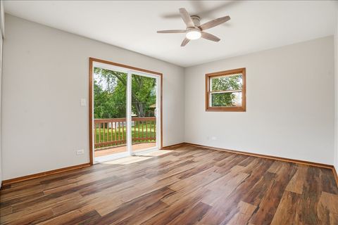 Tiny photo for 1707 Cherrywood Lane, Lindenhurst, IL 60046 (MLS # 12644415)