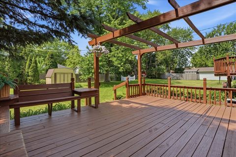 Tiny photo for 1707 Cherrywood Lane, Lindenhurst, IL 60046 (MLS # 12644415)