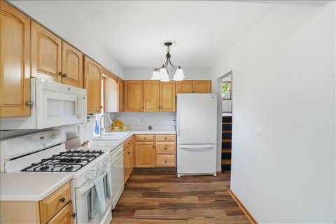 Tiny photo for 1707 Cherrywood Lane, Lindenhurst, IL 60046 (MLS # 12644415)