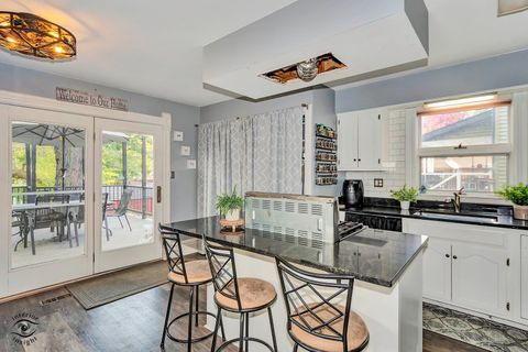 Tiny photo for 9402 Sproat Avenue, Oak Lawn, IL 60453 (MLS # 12507699)