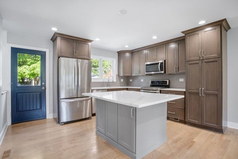 Tiny photo for 1113 S Gables Boulevard, Wheaton, IL 60189 (MLS # 12734570)