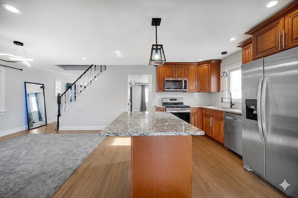 3322 N Pittsburgh Avenue