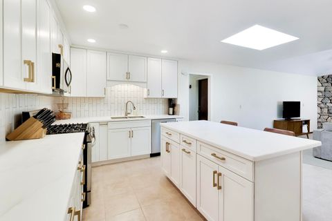 Tiny photo for 2936 Halifax Avenue, Westchester, IL 60154 (MLS # 12607092)