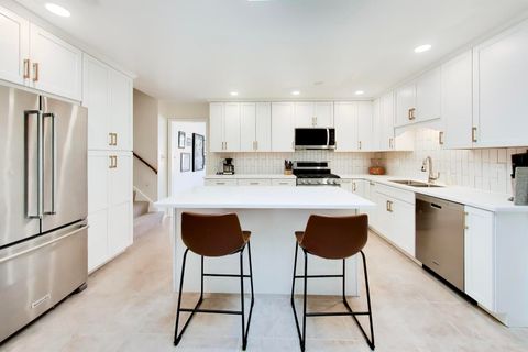 Tiny photo for 2936 Halifax Avenue, Westchester, IL 60154 (MLS # 12607092)