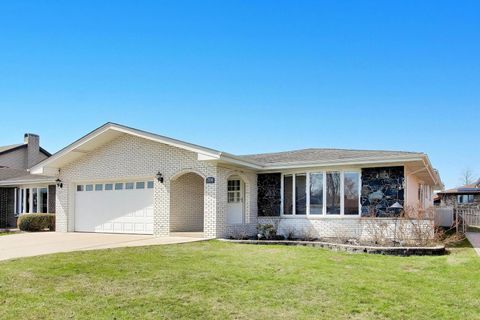 Photo of 2936 Halifax Avenue, Westchester, IL 60154 (MLS # 12607092)