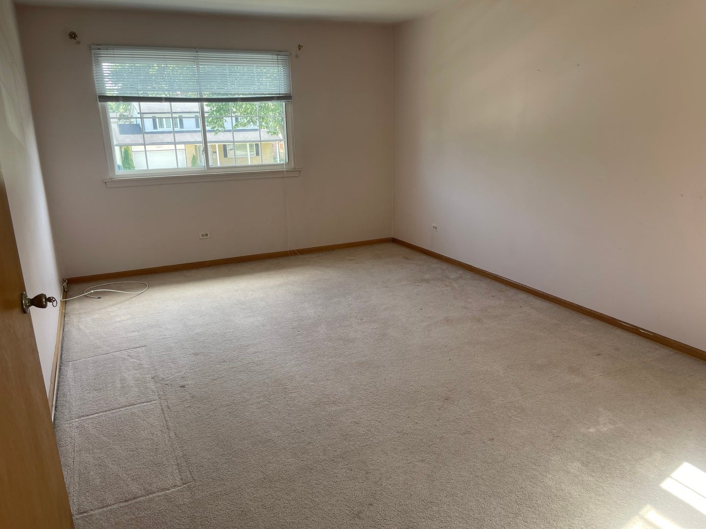 1802 W WILLOW Lane 1802