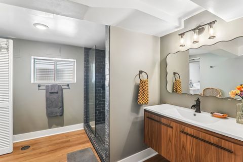 Tiny photo for 5435 N Lieb Avenue, Chicago, IL 60630 (MLS # 12606428)