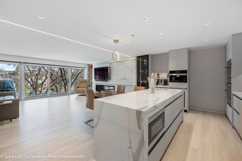 Tiny photo for 2 Oak Brook Club Drive #C303, Oak Brook, IL 60523 (MLS # 12599625)