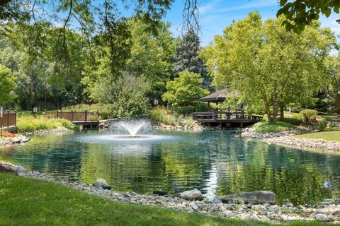 Tiny photo for 2 Oak Brook Club Drive #C303, Oak Brook, IL 60523 (MLS # 12599625)
