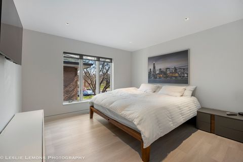 Tiny photo for 2 Oak Brook Club Drive #C303, Oak Brook, IL 60523 (MLS # 12599625)