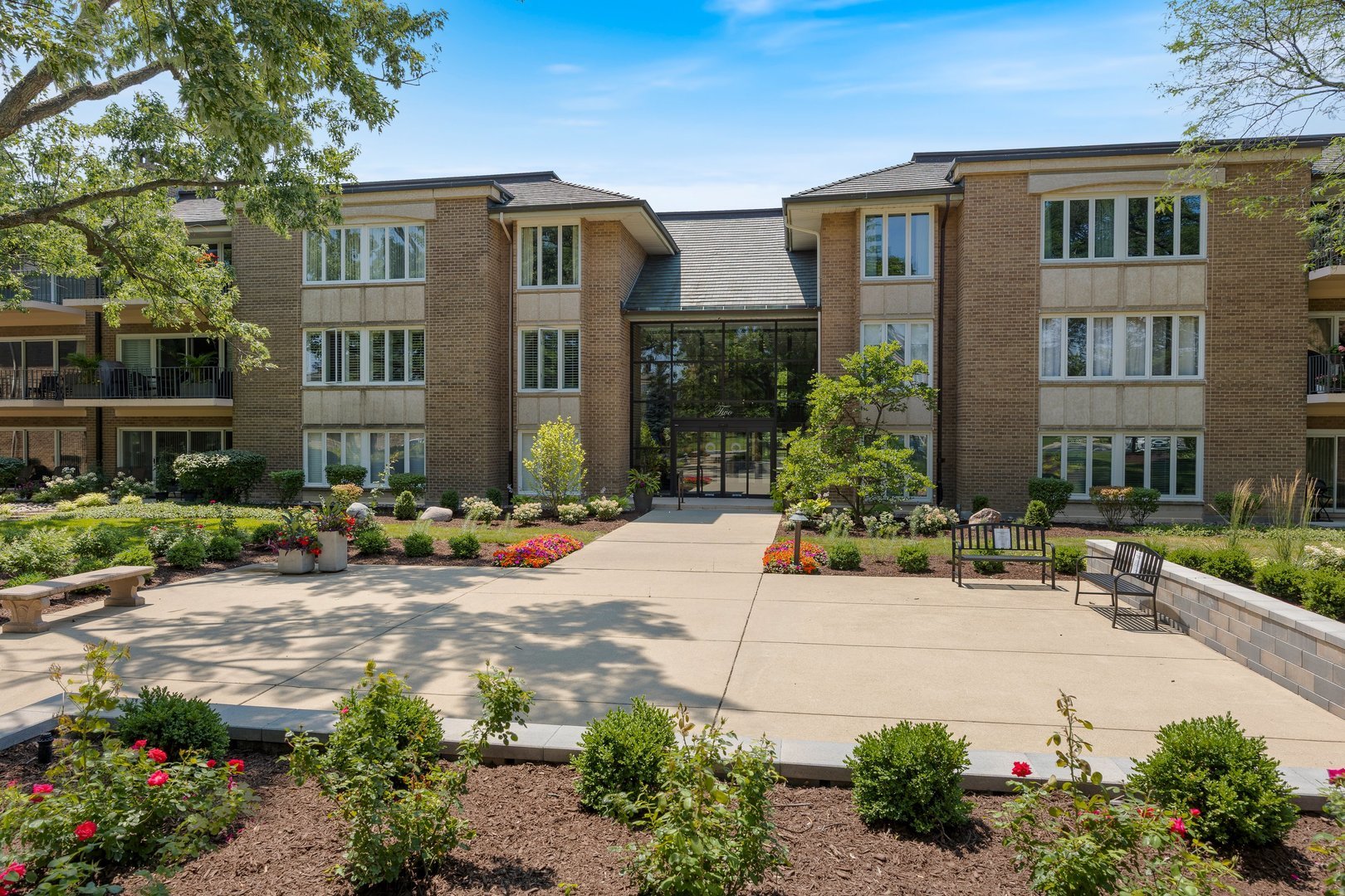 2 Oak Brook Club Drive C303