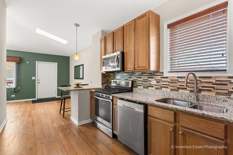 Tiny photo for 700 W 50th Street, Chicago, IL 60609 (MLS # 12565309)