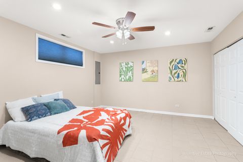 Tiny photo for 700 W 50th Street, Chicago, IL 60609 (MLS # 12565309)