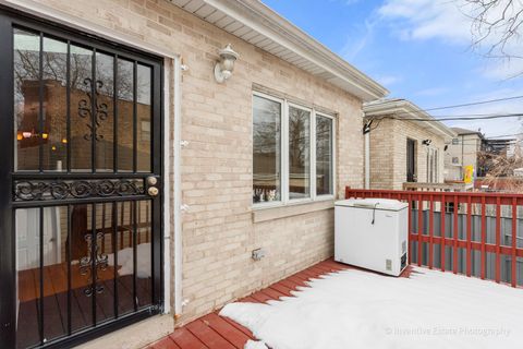 Tiny photo for 700 W 50th Street, Chicago, IL 60609 (MLS # 12565309)