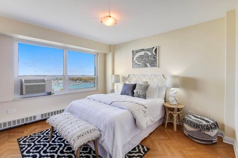 Tiny photo for 3180 N Lake Shore Drive #9H, Chicago, IL 60657 (MLS # 12503165)