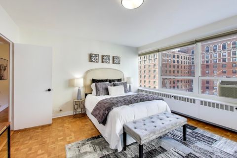 Tiny photo for 3180 N Lake Shore Drive #9H, Chicago, IL 60657 (MLS # 12503165)