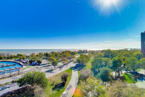 Tiny photo for 3180 N Lake Shore Drive #9H, Chicago, IL 60657 (MLS # 12503165)