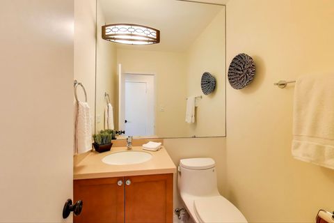 Tiny photo for 3180 N Lake Shore Drive #9H, Chicago, IL 60657 (MLS # 12503165)