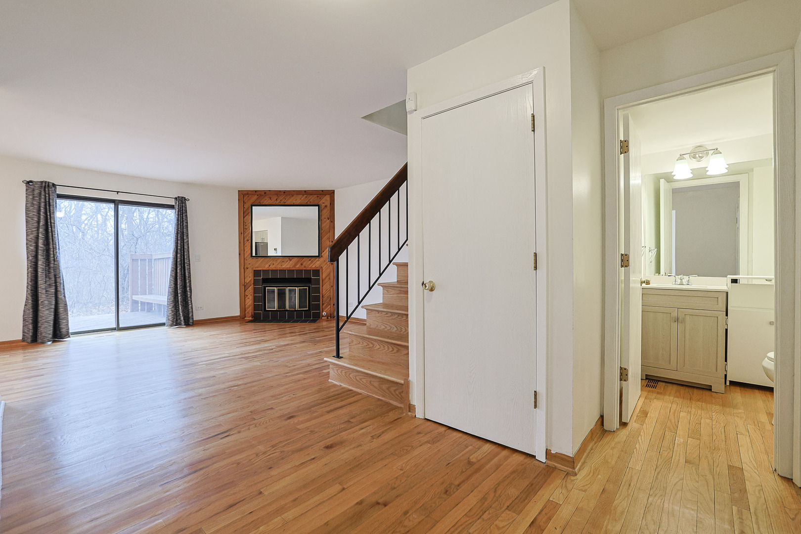 205 E Forest Knoll Drive