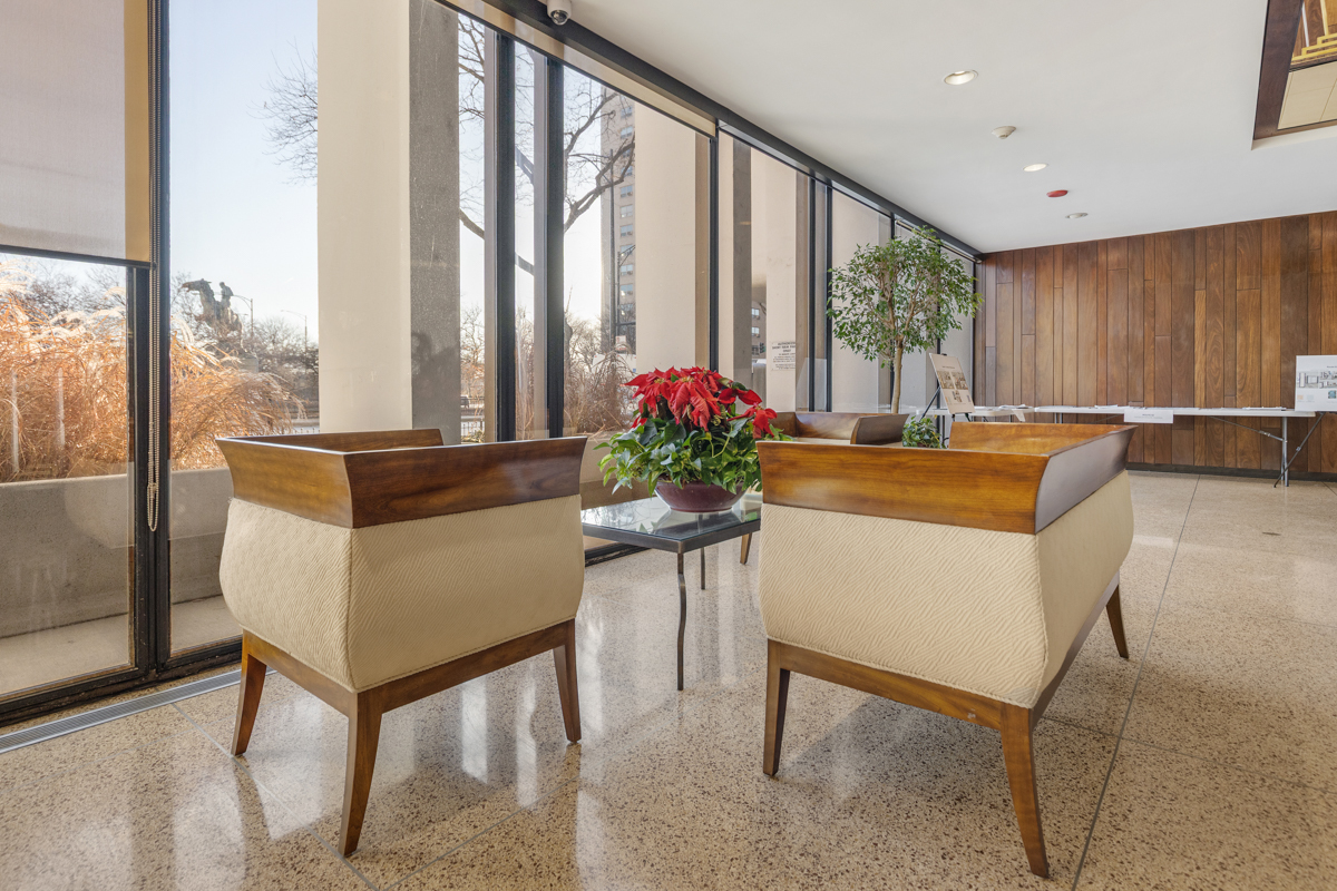 3200 N Lake Shore Drive 1403