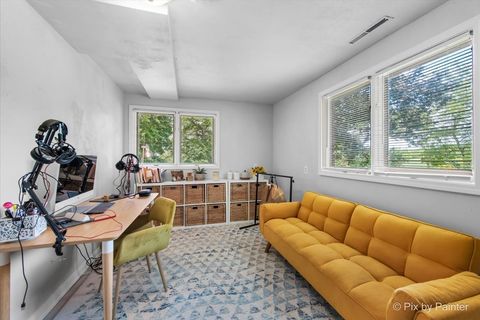 Tiny photo for 6111 Ridgeview Drive, Huntley, IL 60142 (MLS # 12443979)